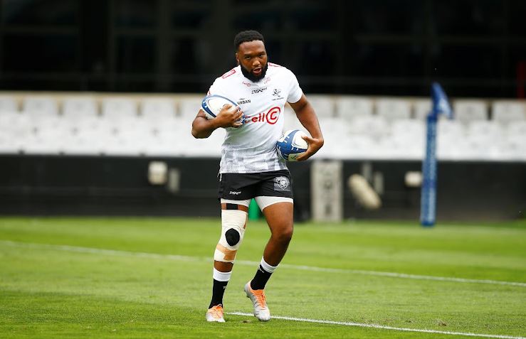 Sharks-player-Lukhanyo-Am-returns-as-the-team-aims-for-victory-against-Bordeaux